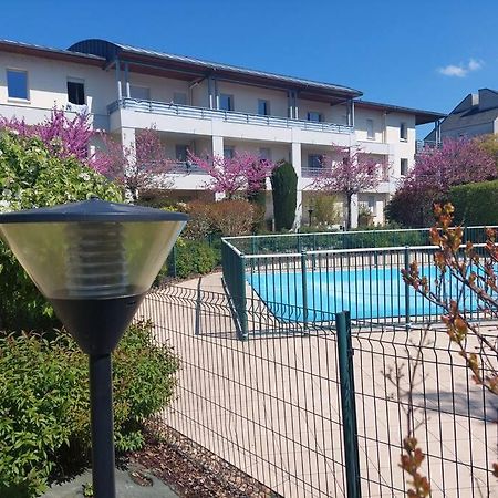 Appartement 65 M² Avec Piscine. Tours Luaran gambar